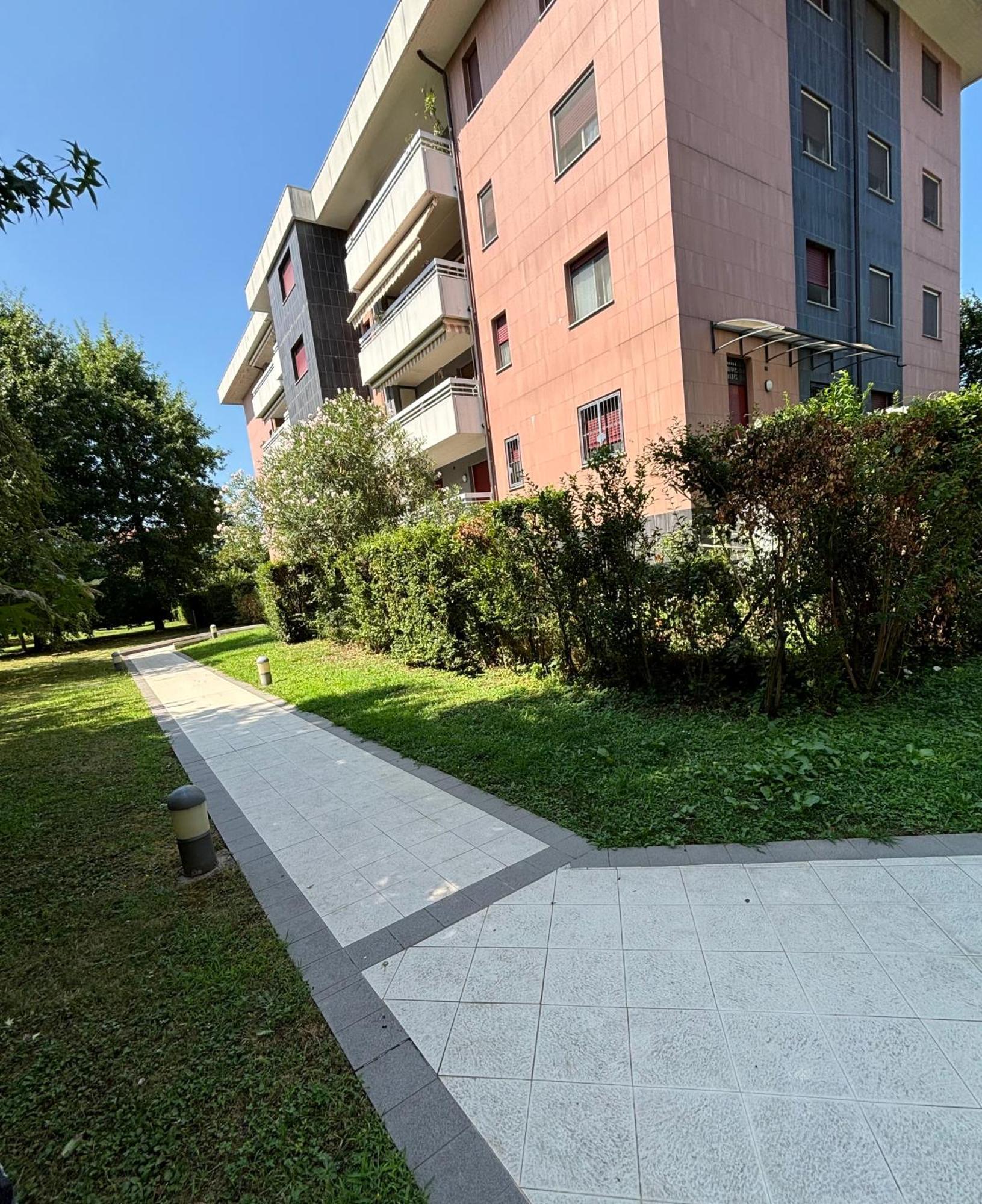 Casa Rino- Rho Fiera Apartment Exterior foto